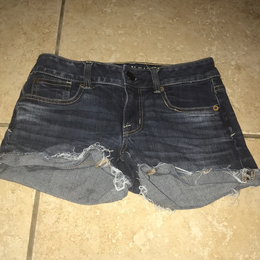 American Eagle Jean Shorts Size 0 - Picture 1 of 3